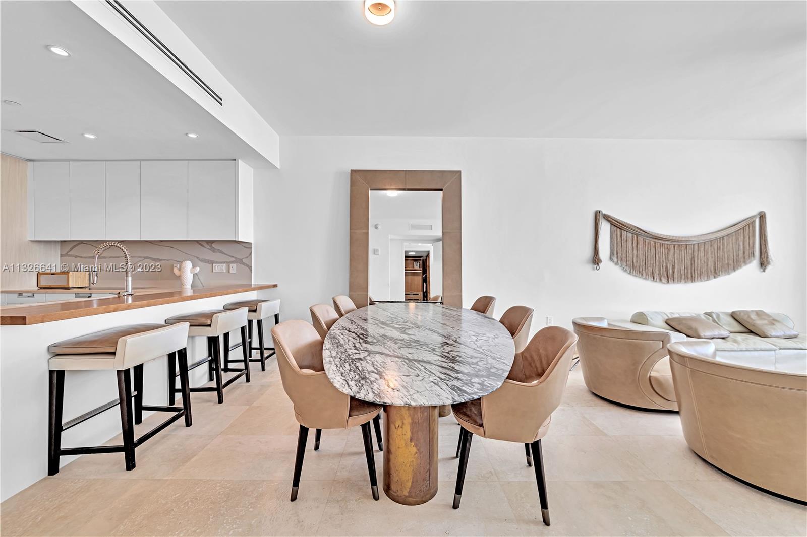 See details 703 2 / 3 1447 sq. ft. $ 2023-01-12 0 Photo