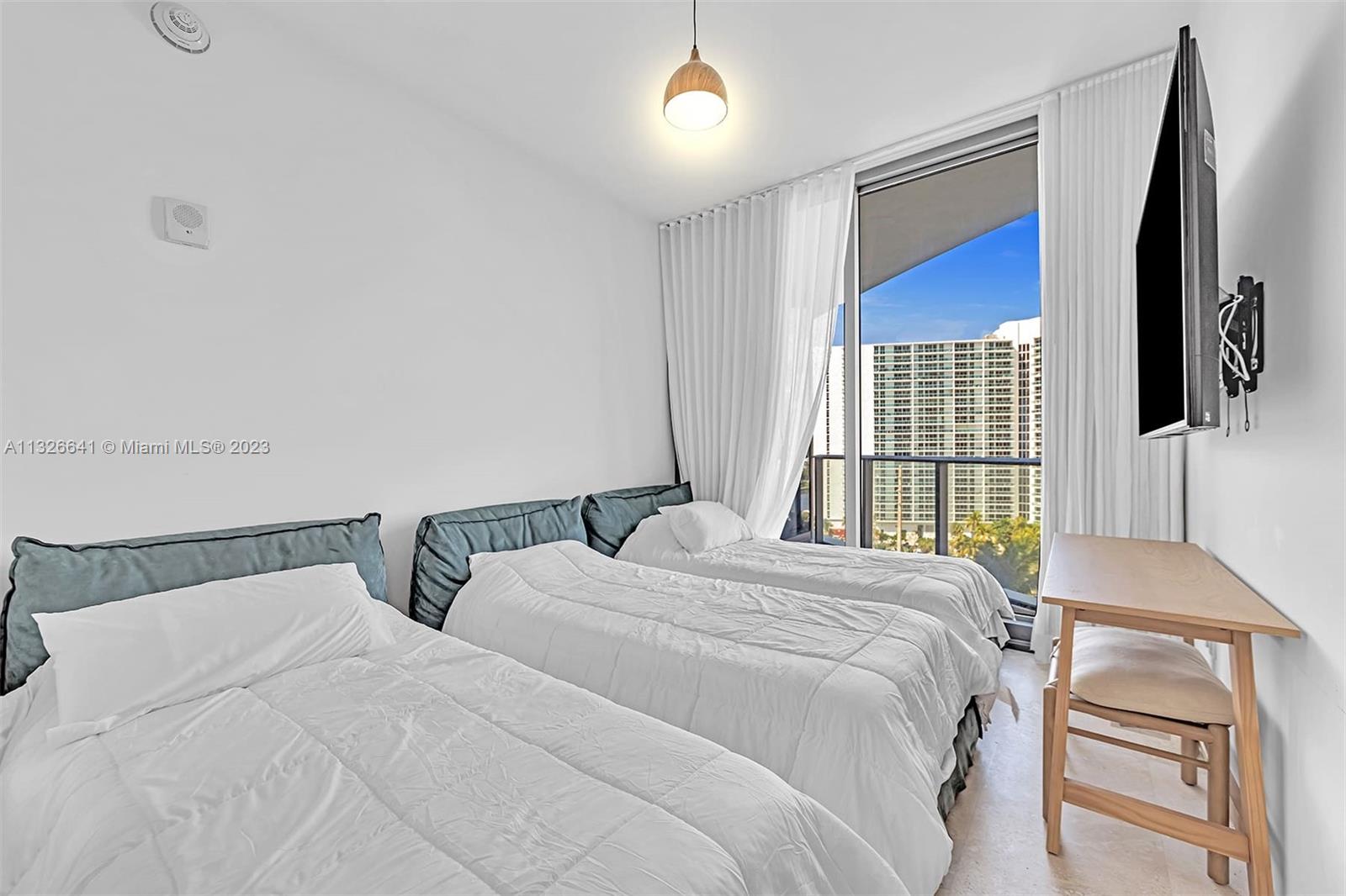 See details 703 2 / 3 1447 sq. ft. $ 2023-01-12 0 Photo