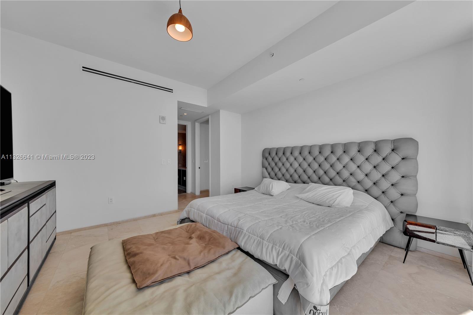 See details 703 2 / 3 1447 sq. ft. $ 2023-01-12 0 Photo