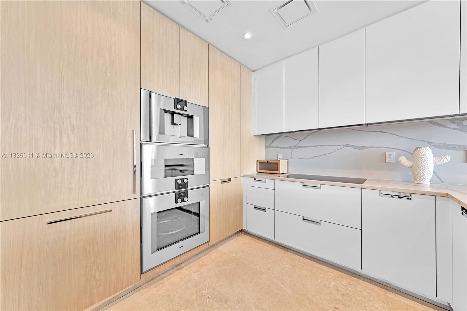 See details 703 2 / 3 1447 sq. ft. $ 2023-01-12 0 Photo