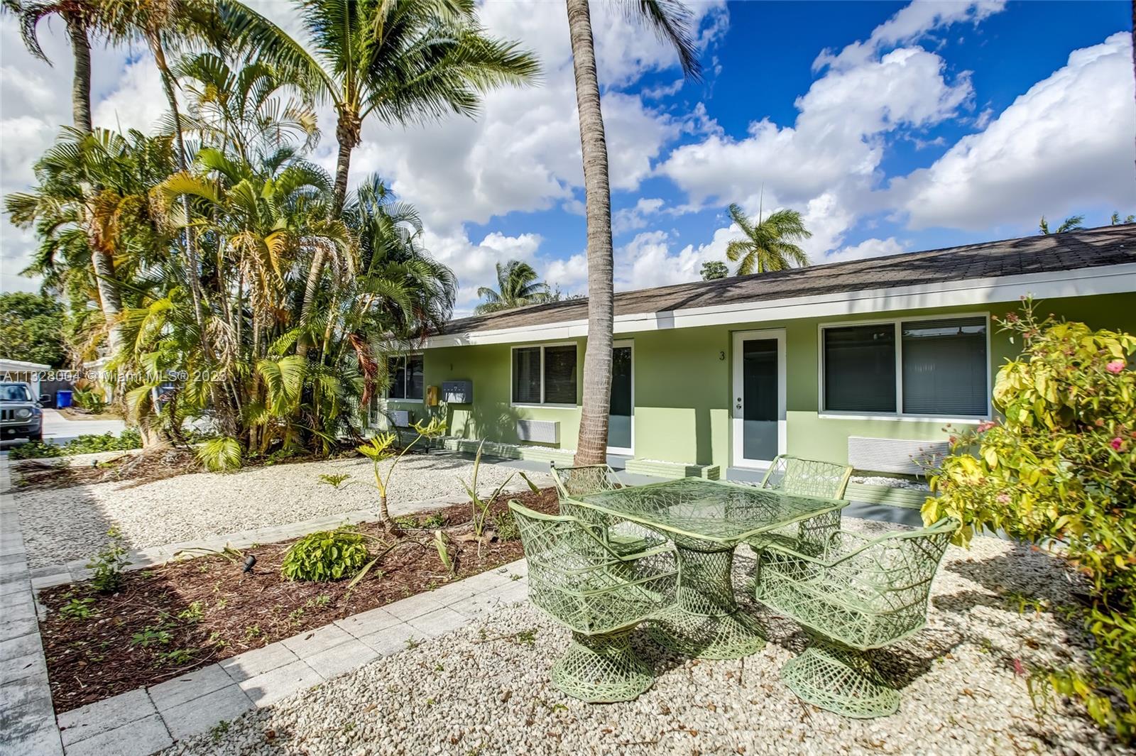 See details / 2911 sq. ft. $ 2023-01-16 0 Photo