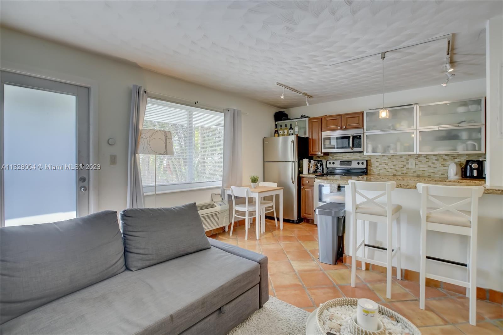 See details / 2911 sq. ft. $ 2023-01-16 0 Photo