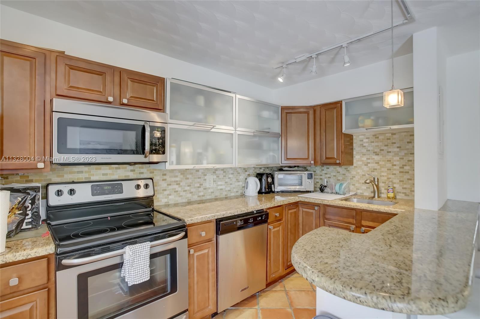 See details / 2911 sq. ft. $ 2023-01-16 0 Photo