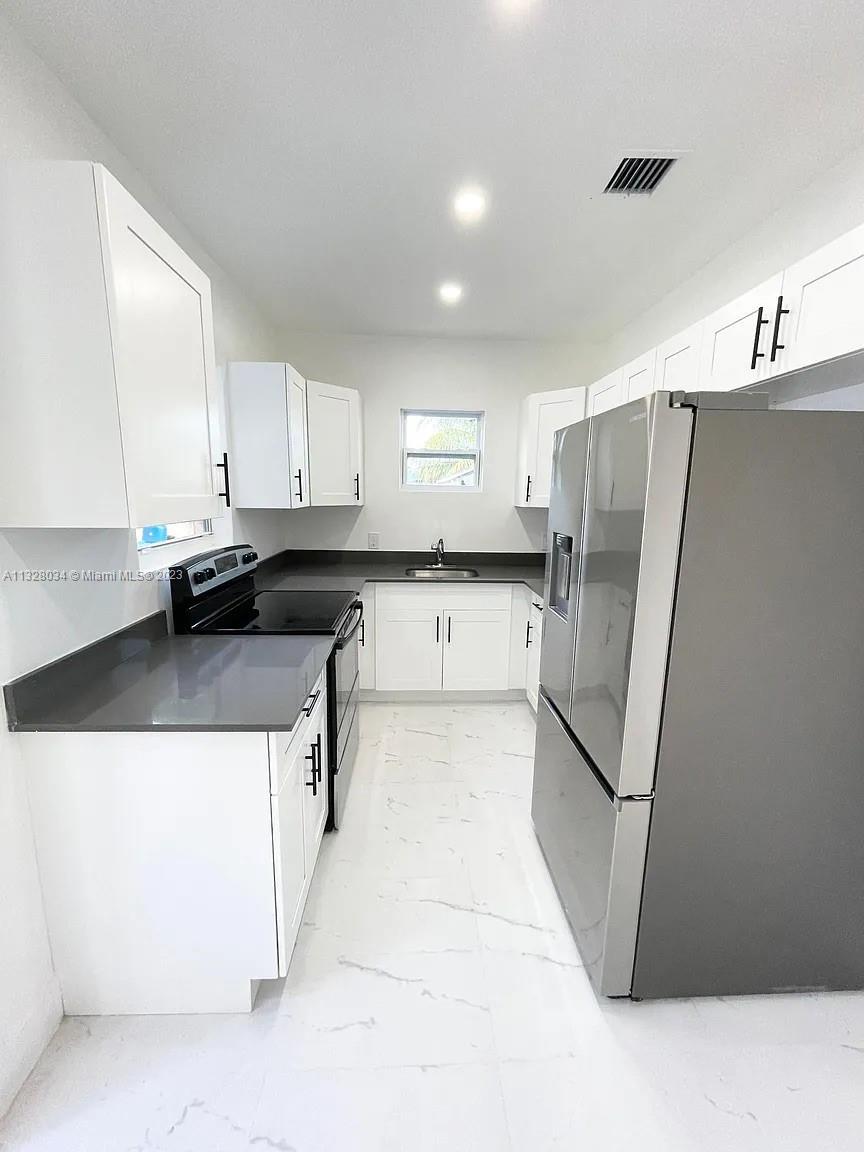 See details / sq. ft. $ 2023-01-16 0 Photo