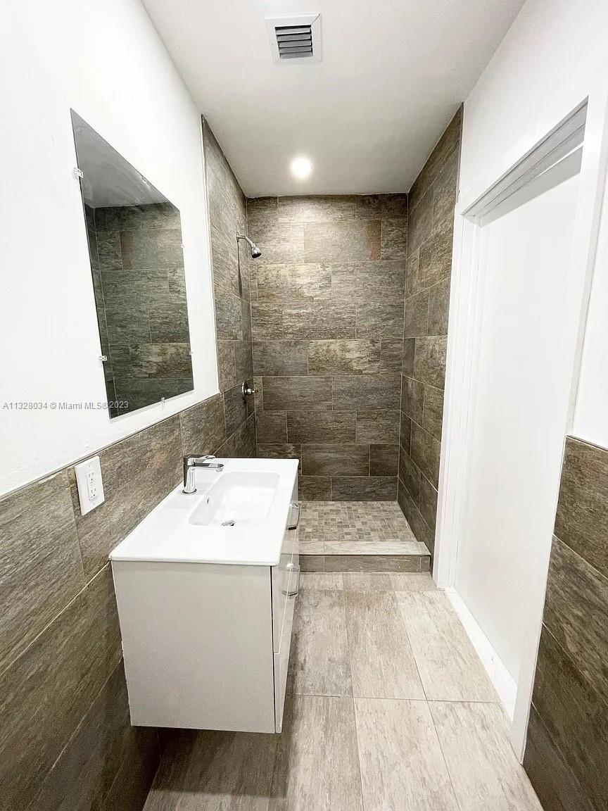 See details / sq. ft. $ 2023-01-16 0 Photo