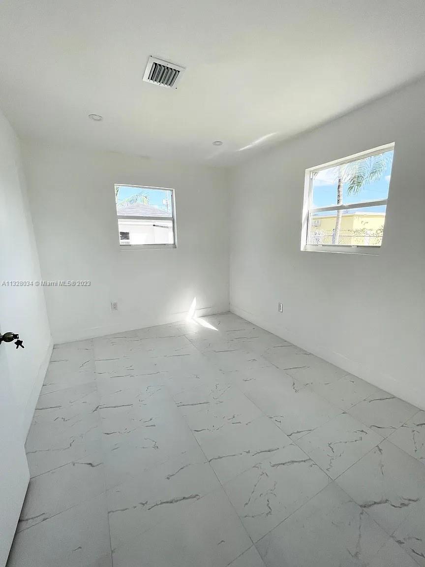 See details / sq. ft. $ 2023-01-16 0 Photo