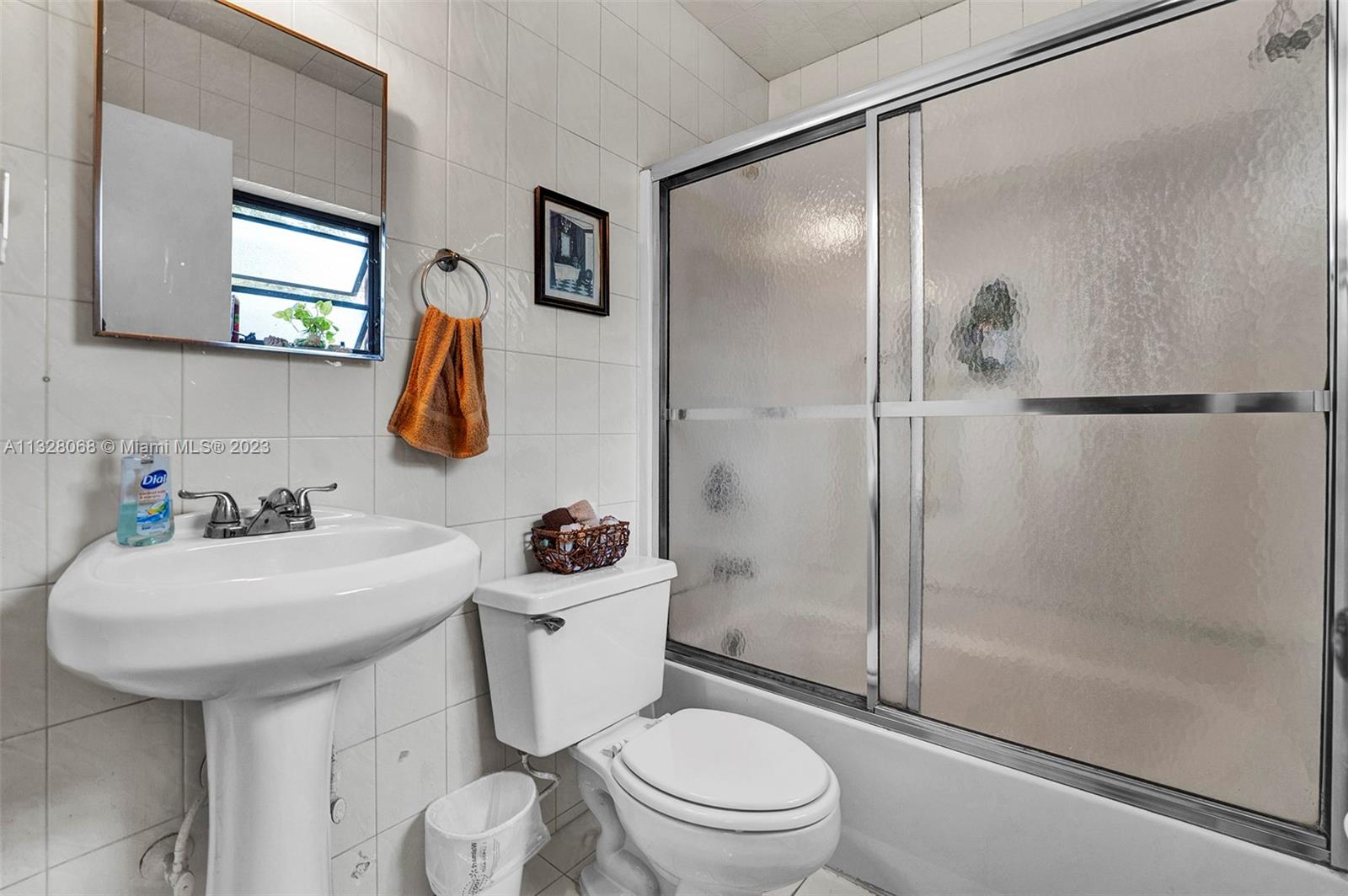 See details / 2163 sq. ft. $ 2023-01-16 0 Photo
