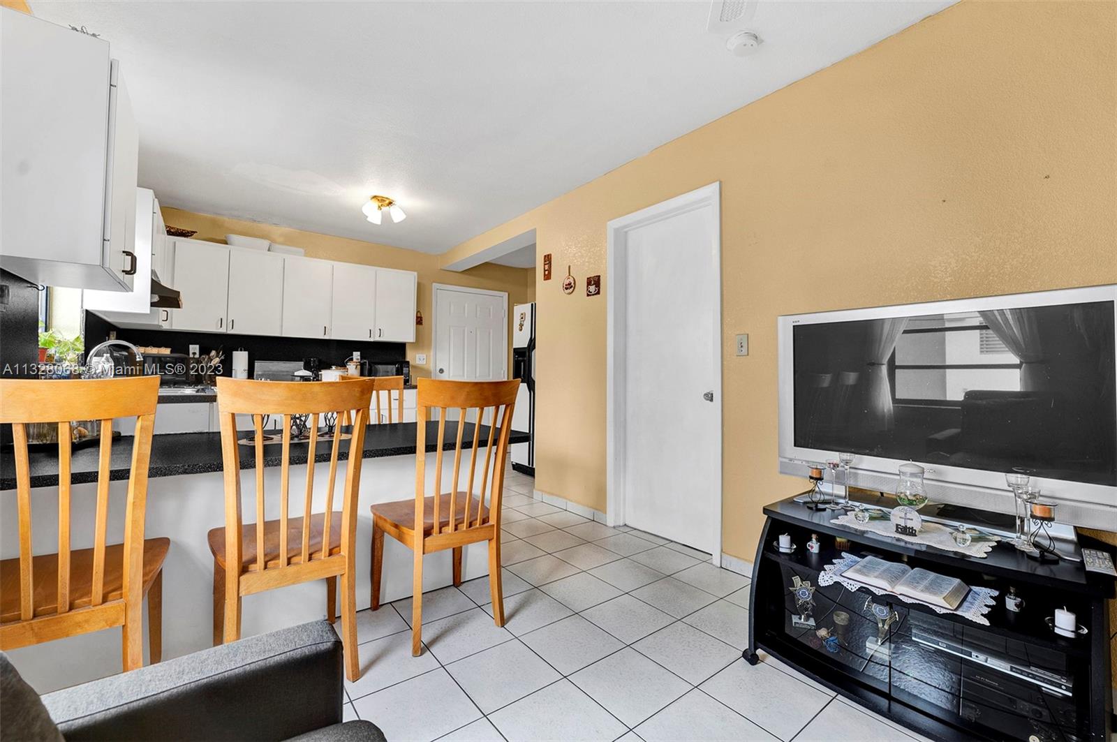 See details / 2163 sq. ft. $ 2023-01-16 0 Photo