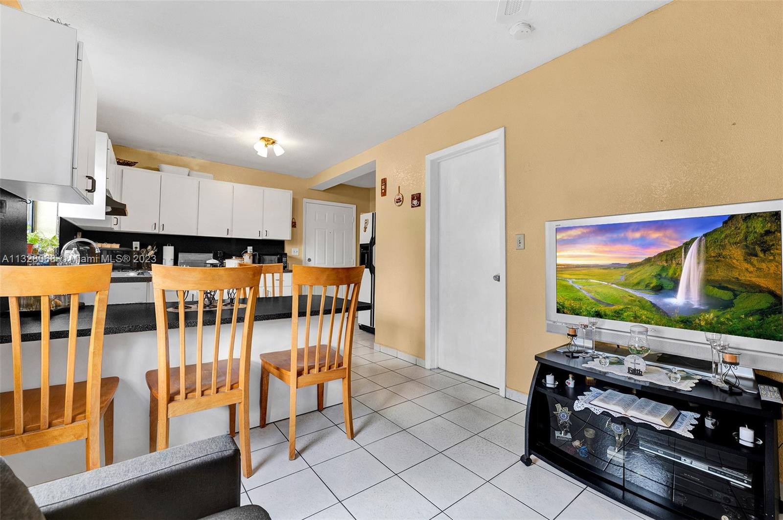 See details / 2163 sq. ft. $ 2023-01-16 0 Photo