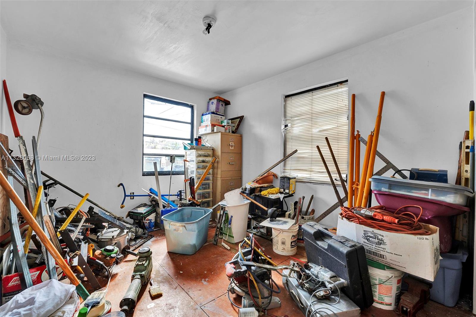 See details / 2163 sq. ft. $ 2023-01-16 0 Photo