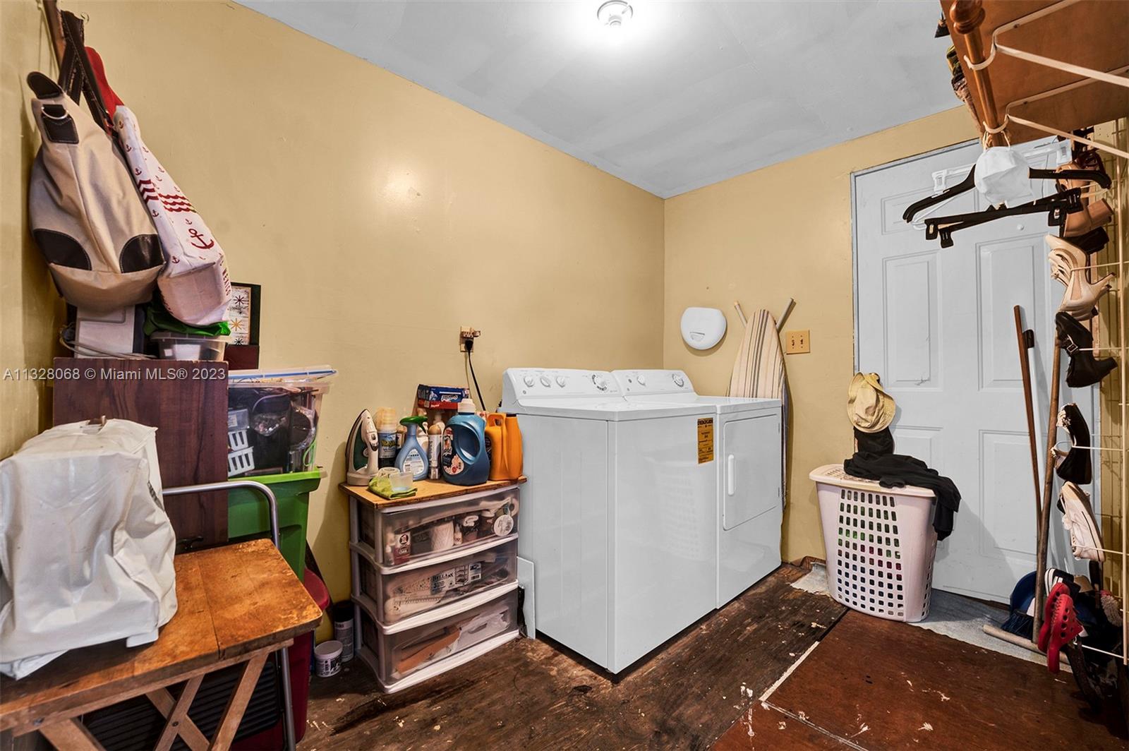 See details / 2163 sq. ft. $ 2023-01-16 0 Photo