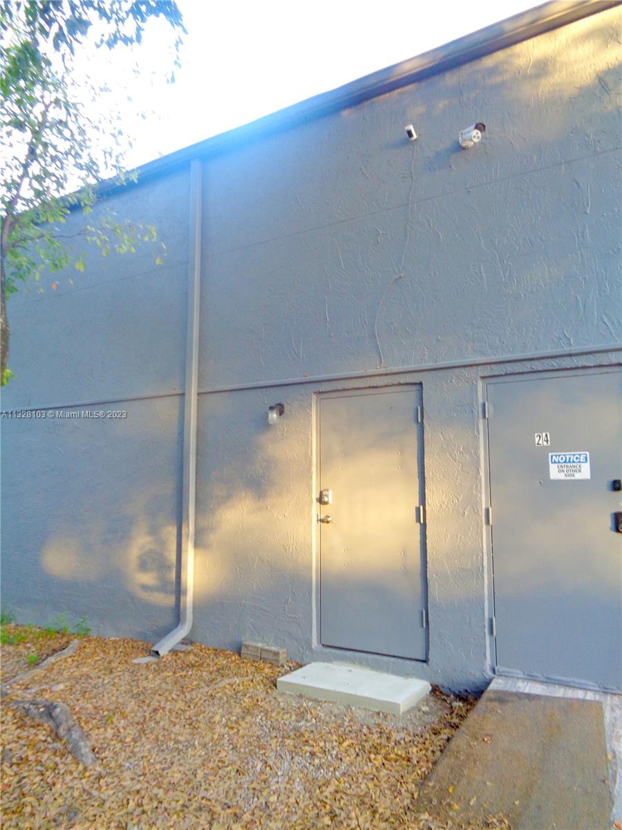 See details 25 / sq. ft. $ 2023-01-16 0 Photo