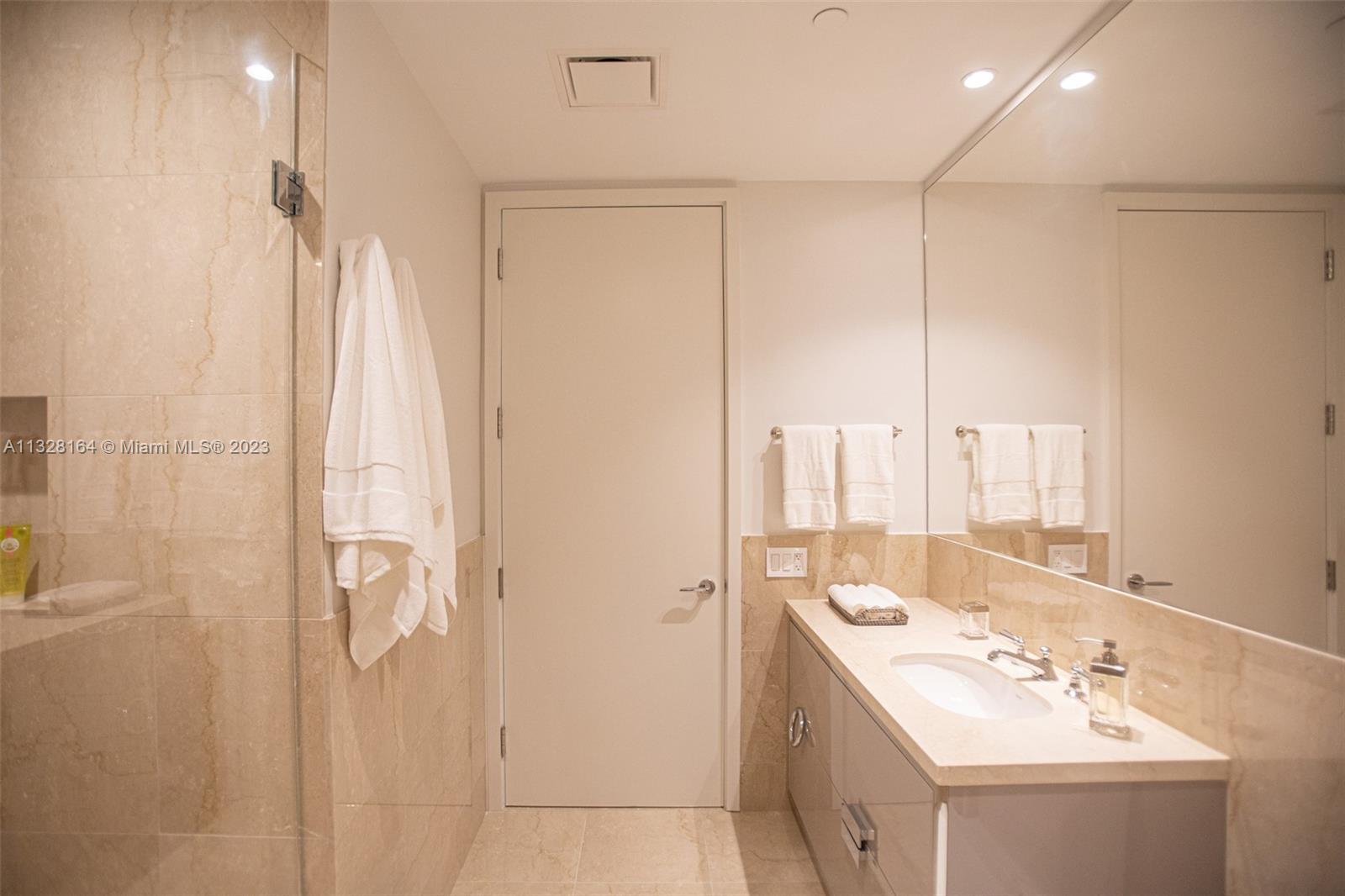 See details 2604 2 / 3 1571 sq. ft. $ 2023-01-16 0 Photo