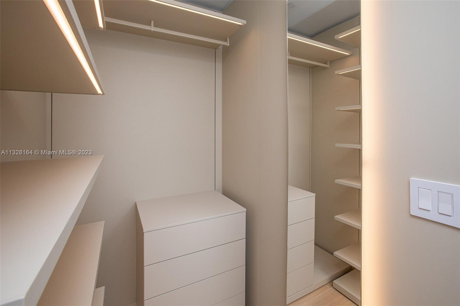 See details 2604 2 / 3 1571 sq. ft. $ 2023-01-16 0 Photo