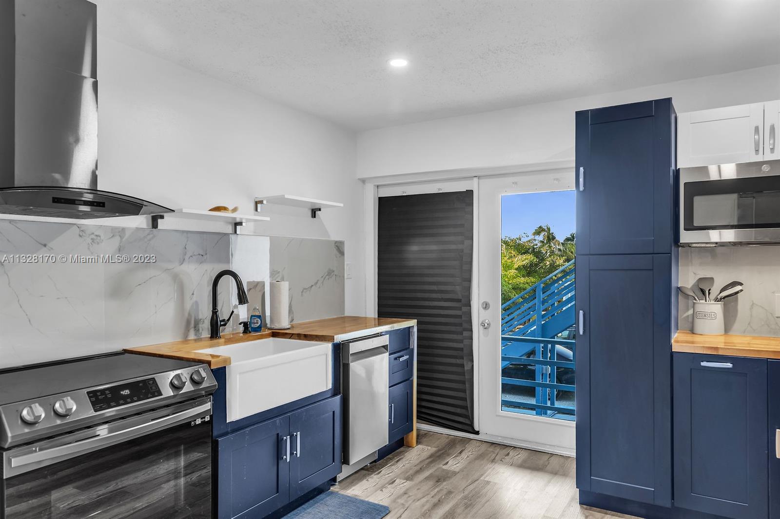 See details / 3008 sq. ft. $ 2023-01-16 0 Photo
