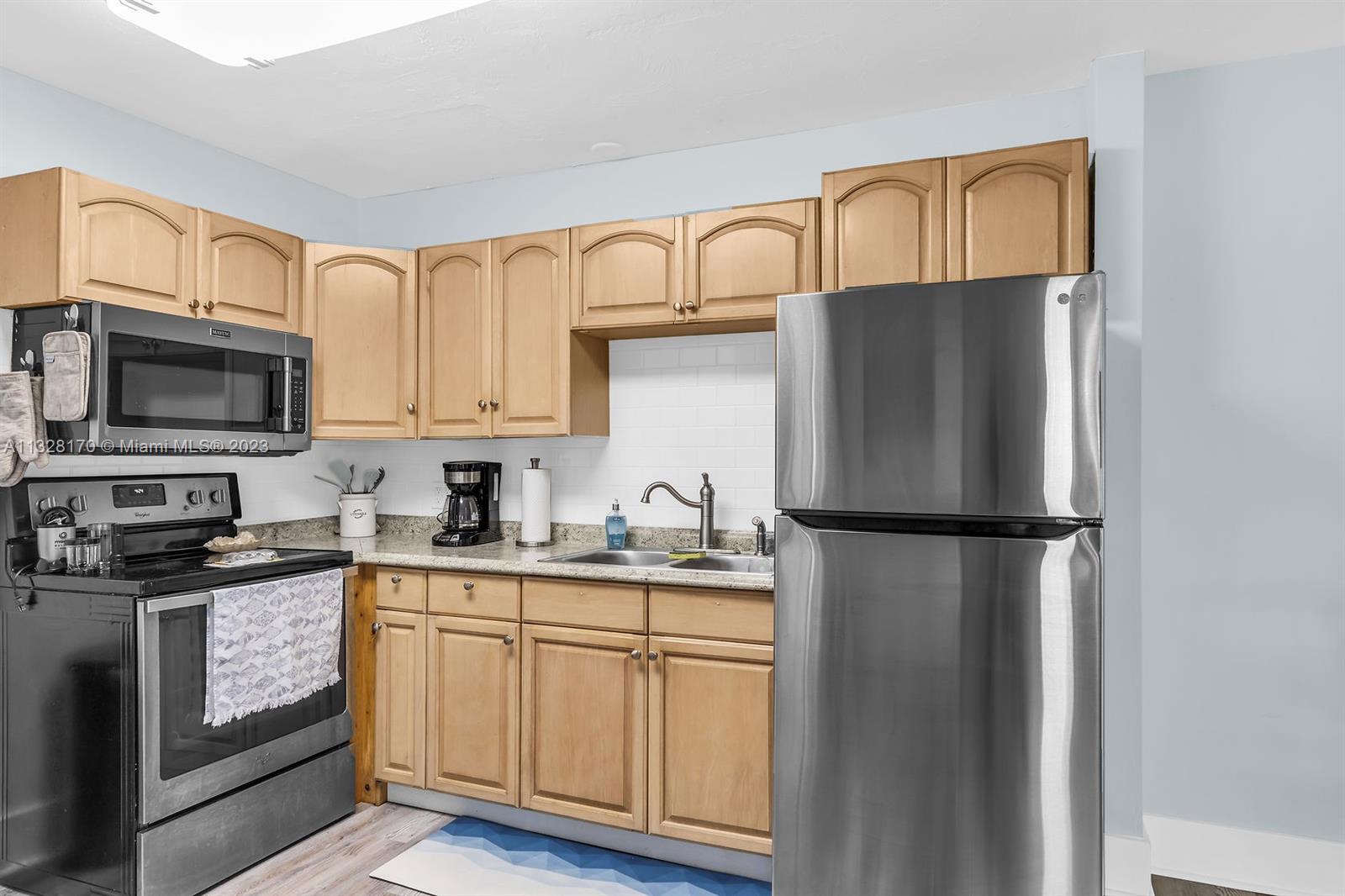 See details / 3008 sq. ft. $ 2023-01-16 0 Photo