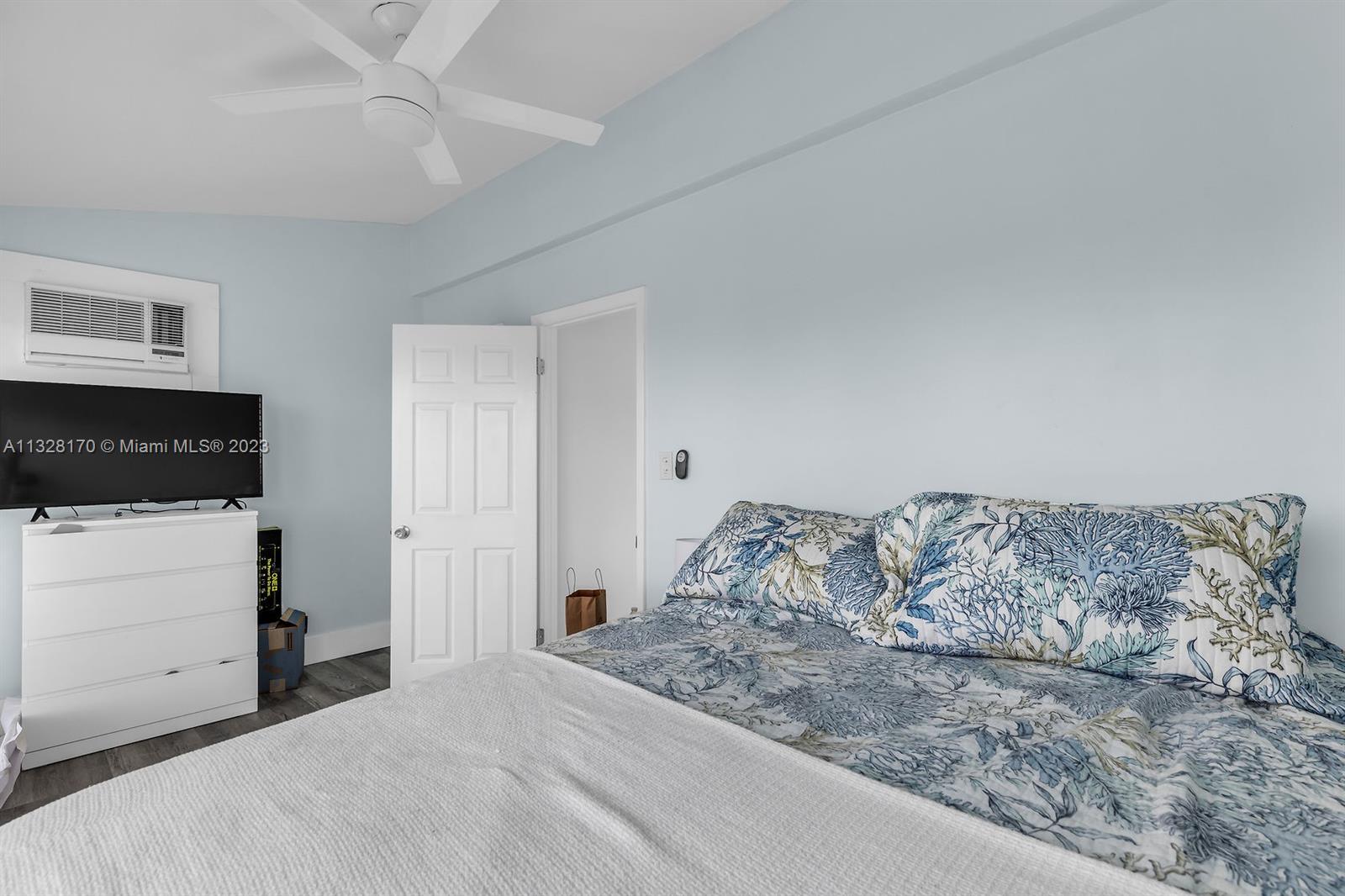 See details / 3008 sq. ft. $ 2023-01-16 0 Photo