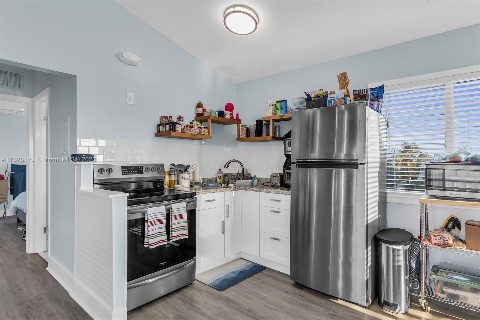See details / 3008 sq. ft. $ 2023-01-16 0 Photo