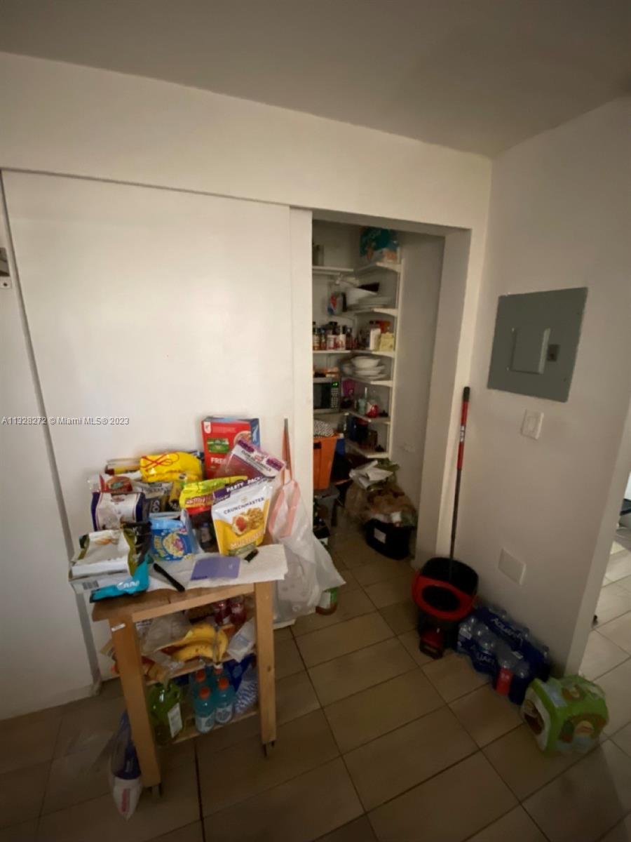 See details / 2780 sq. ft. $ 2023-01-16 0 Photo