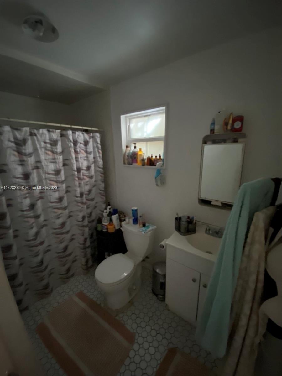 See details / 2780 sq. ft. $ 2023-01-16 0 Photo