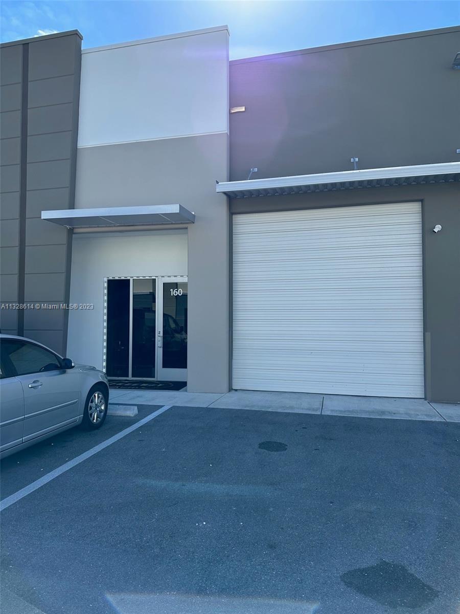 See details 160 / sq. ft. $ 2023-01-17 0 Photo