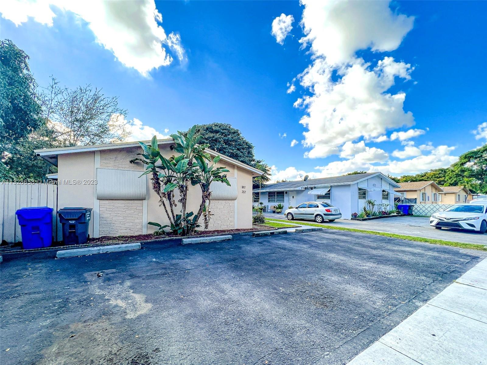 See details / 1983 sq. ft. $ 2023-01-17 0 Photo