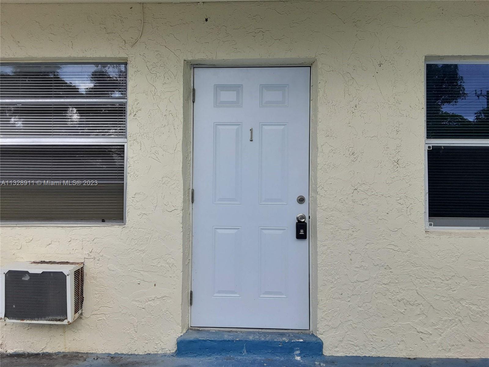 See details / 6377 sq. ft. $ 2023-01-17 0 Photo