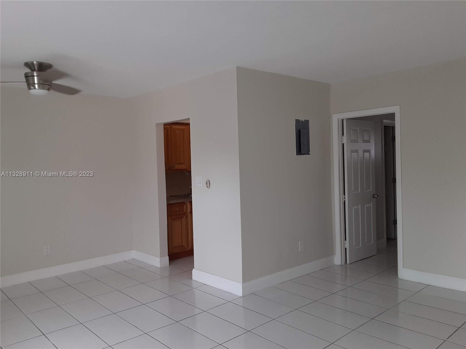 See details / 6377 sq. ft. $ 2023-01-17 0 Photo
