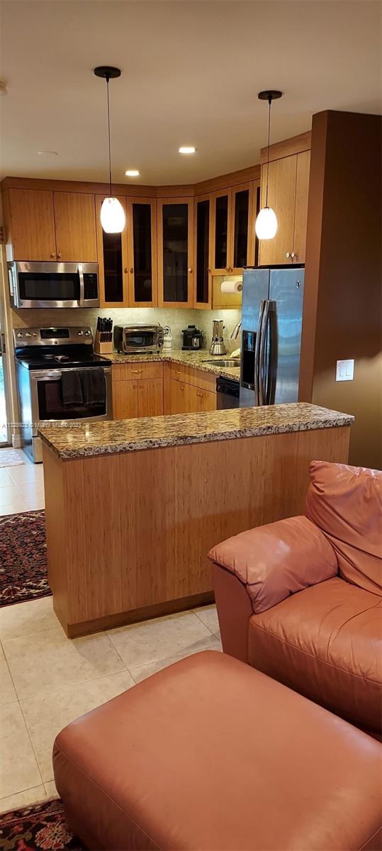 See details / 2037 sq. ft. $ 2023-01-17 0 Photo