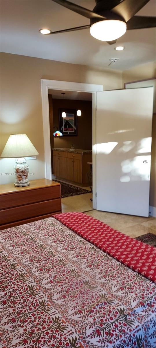 See details / 2037 sq. ft. $ 2023-01-17 0 Photo
