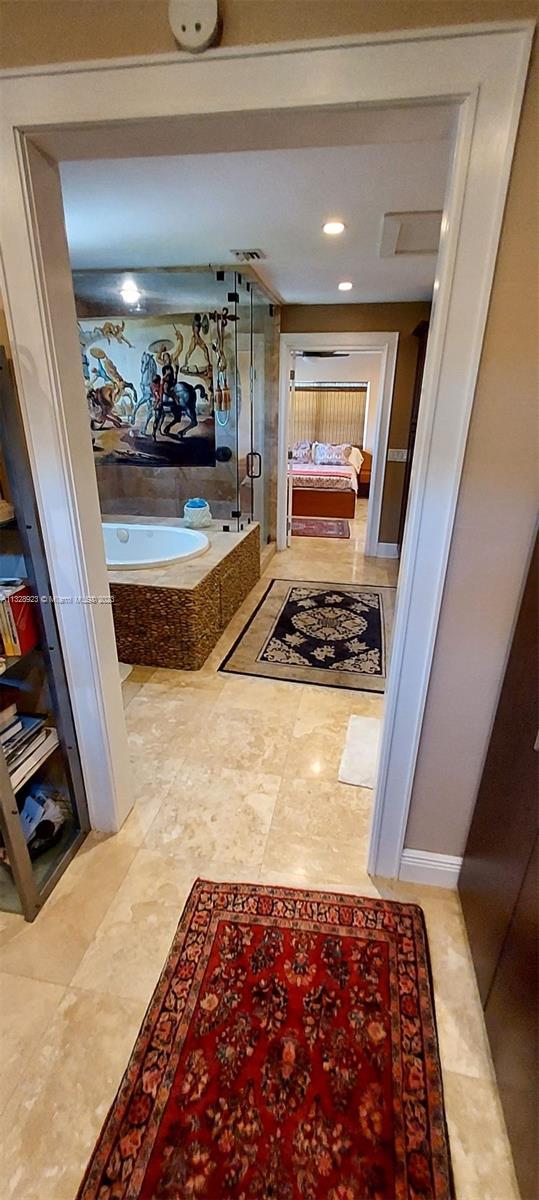 See details / 2037 sq. ft. $ 2023-01-17 0 Photo