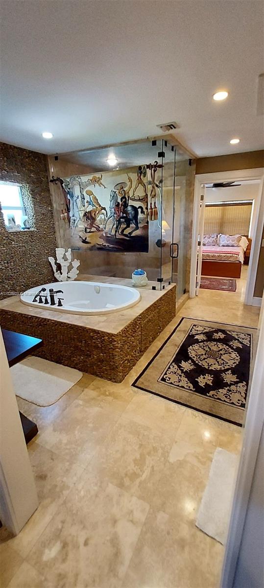 See details / 2037 sq. ft. $ 2023-01-17 0 Photo