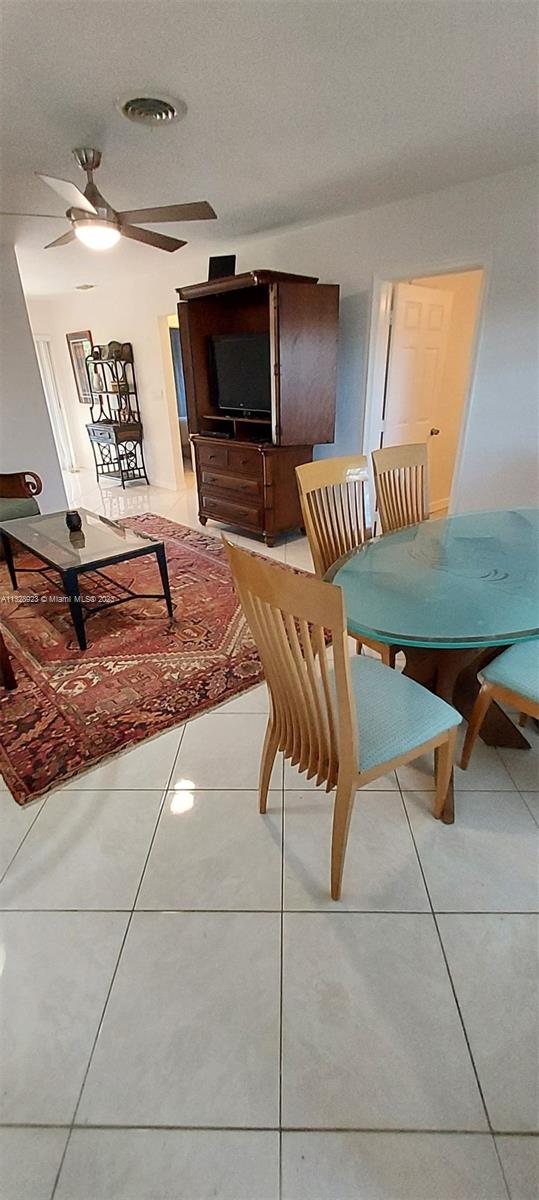 See details / 2037 sq. ft. $ 2023-01-17 0 Photo