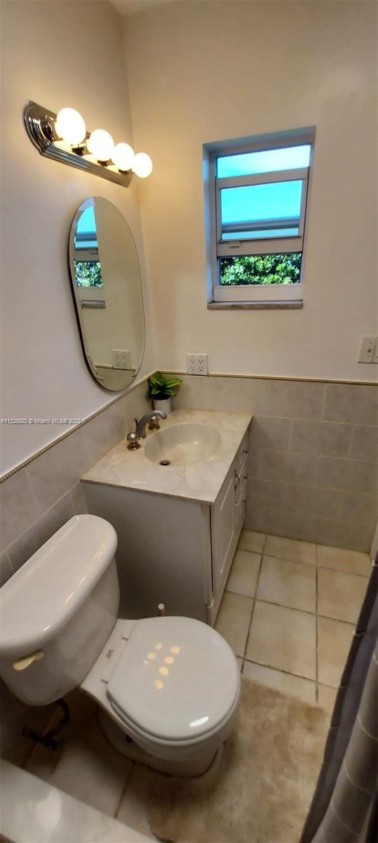 See details / 2037 sq. ft. $ 2023-01-17 0 Photo