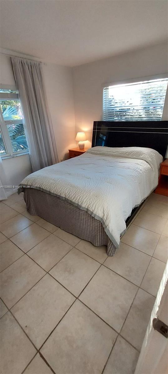 See details / 2037 sq. ft. $ 2023-01-17 0 Photo