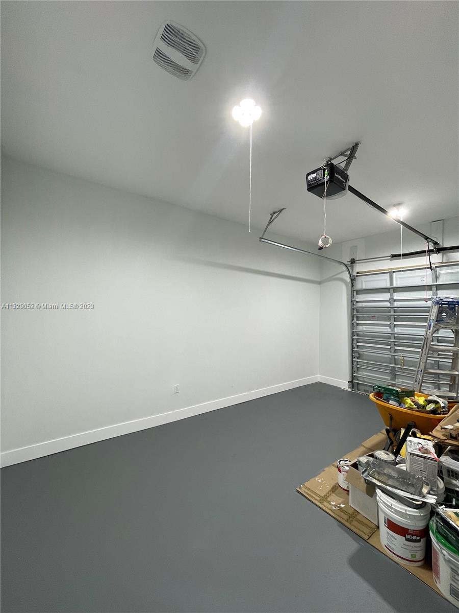 See details / sq. ft. $ 2023-01-17 0 Photo