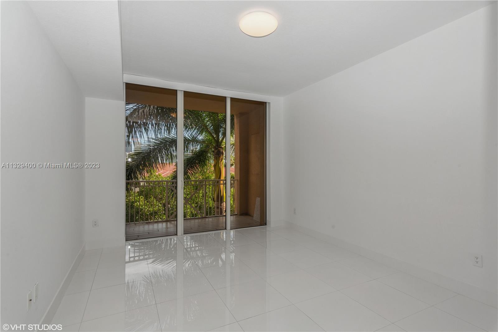 Photo of 3001 185th St #421, Aventura, Florida, 33180 -