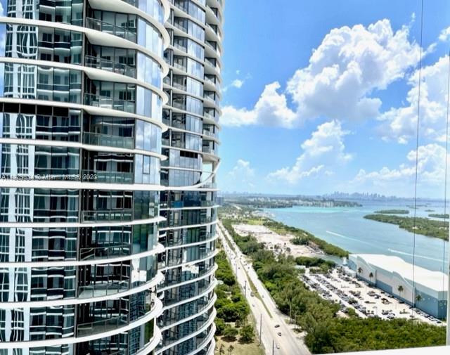 Ver detalles 3307 3 / 3 2084 sq. ft. $ 2023-01-18 0 foto