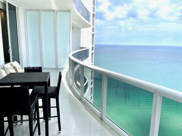 Ver detalles 3307 3 / 3 2084 sq. ft. $ 2023-01-18 0 foto