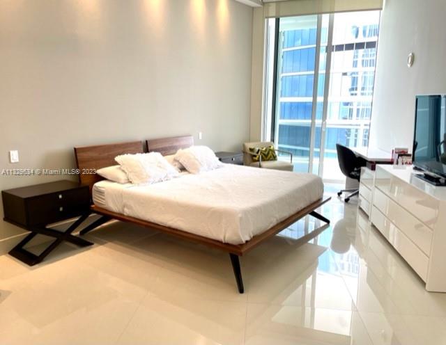 Ver detalles 3307 3 / 3 2084 sq. ft. $ 2023-01-18 0 foto