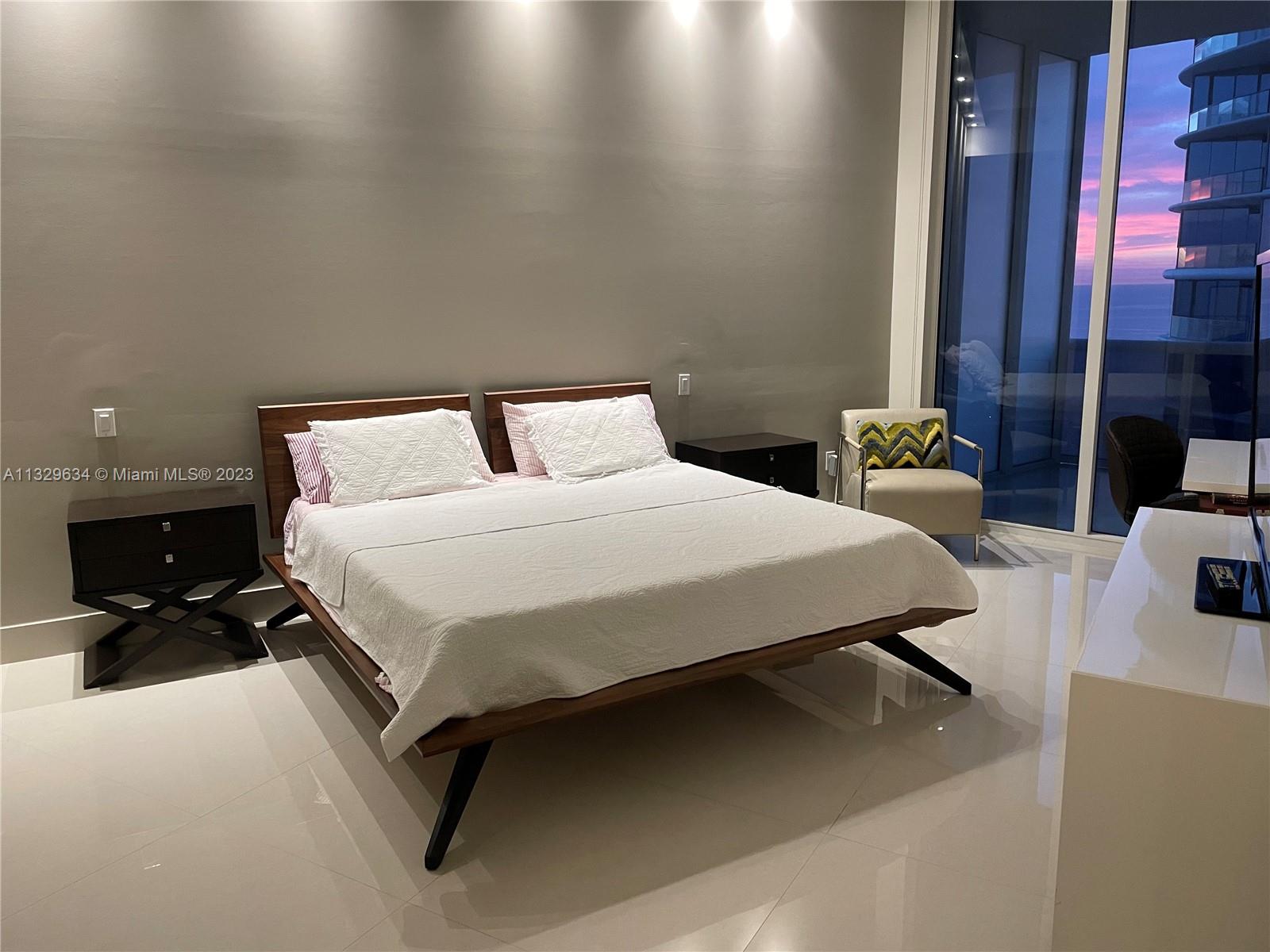 Ver detalles 3307 3 / 3 2084 sq. ft. $ 2023-01-18 0 foto