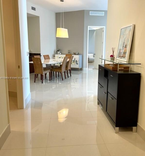 Ver detalles 3307 3 / 3 2084 sq. ft. $ 2023-01-18 0 foto