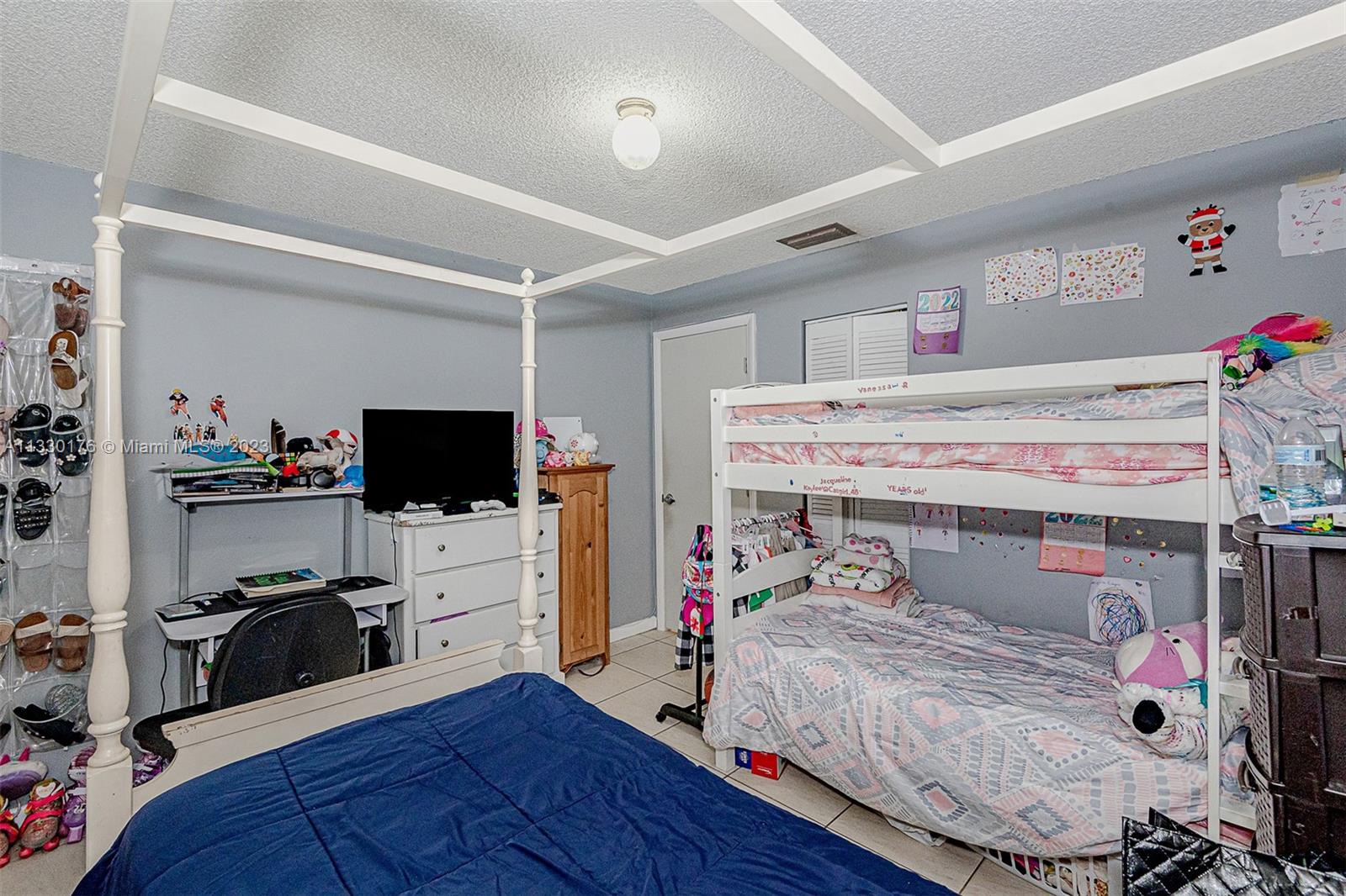See details / 1931 sq. ft. $ 2023-01-19 0 Photo