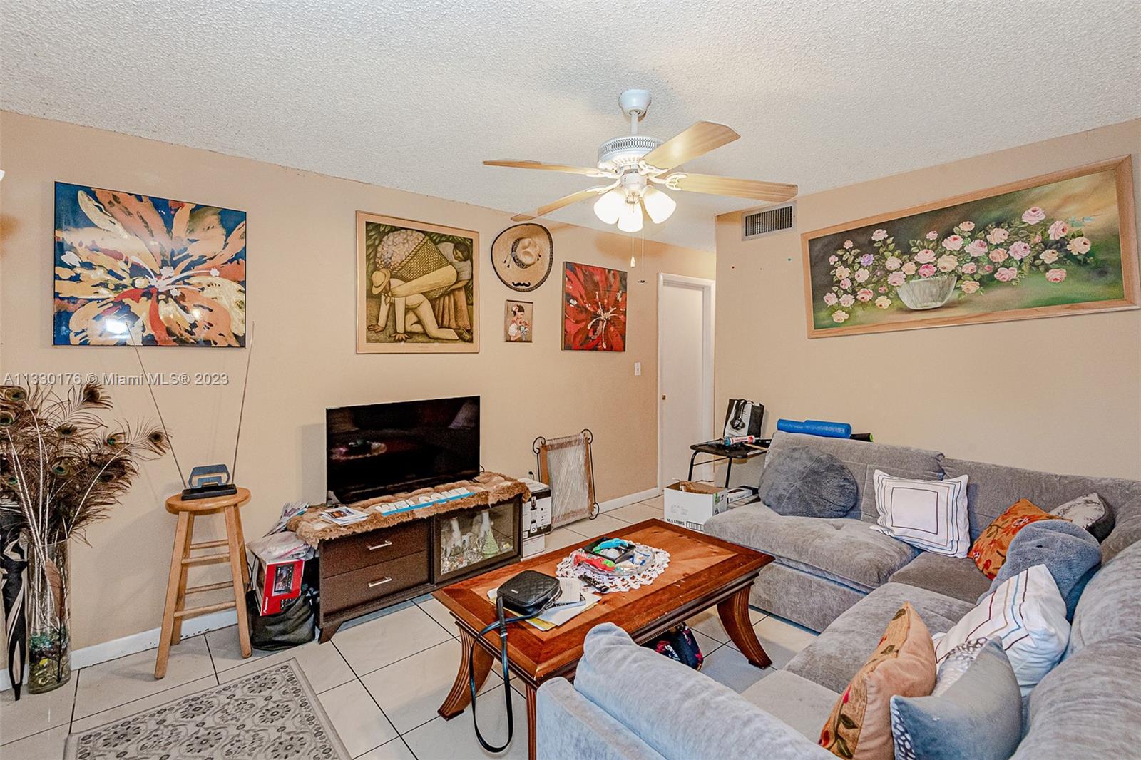 See details / 1931 sq. ft. $ 2023-01-19 0 Photo