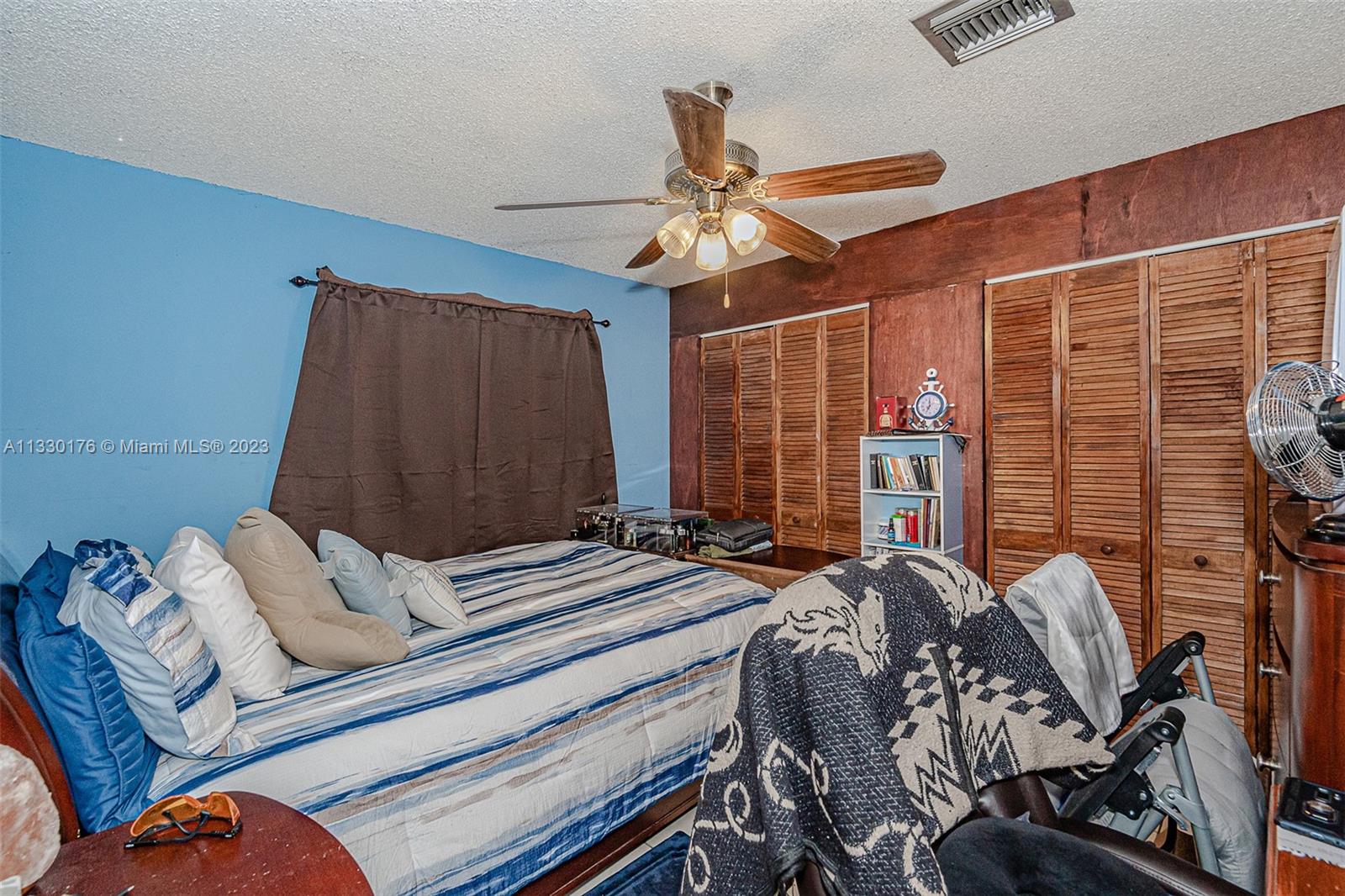 See details / 1931 sq. ft. $ 2023-01-19 0 Photo