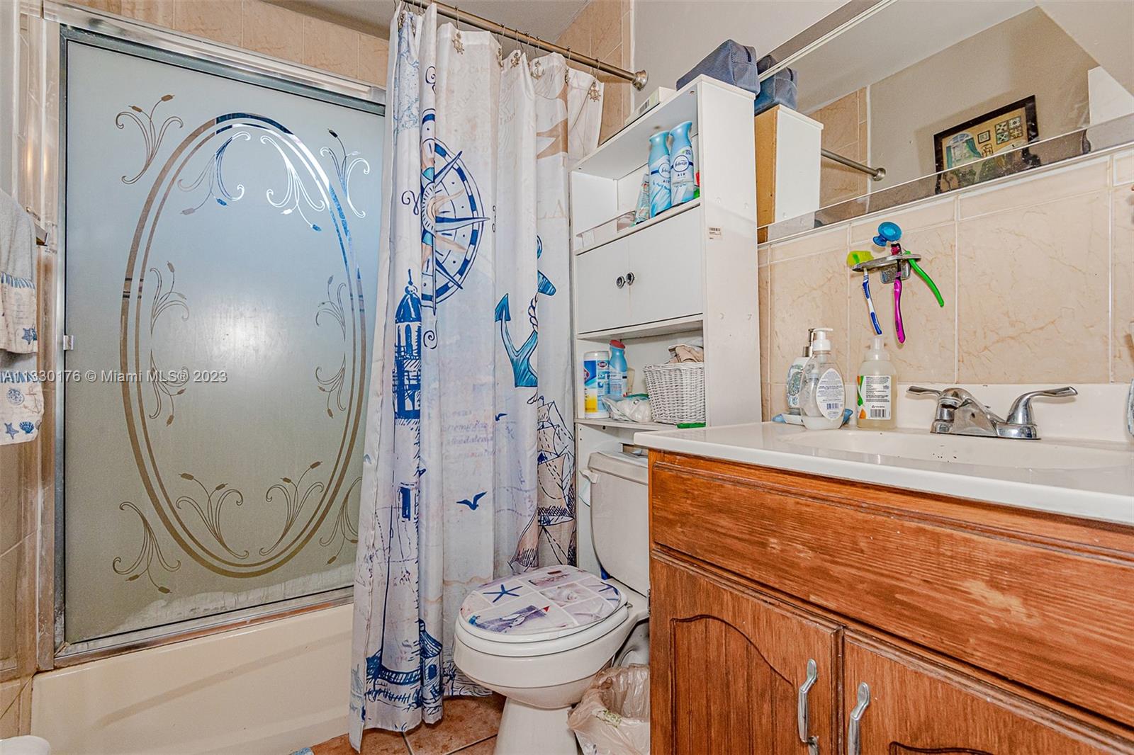 See details / 1931 sq. ft. $ 2023-01-19 0 Photo