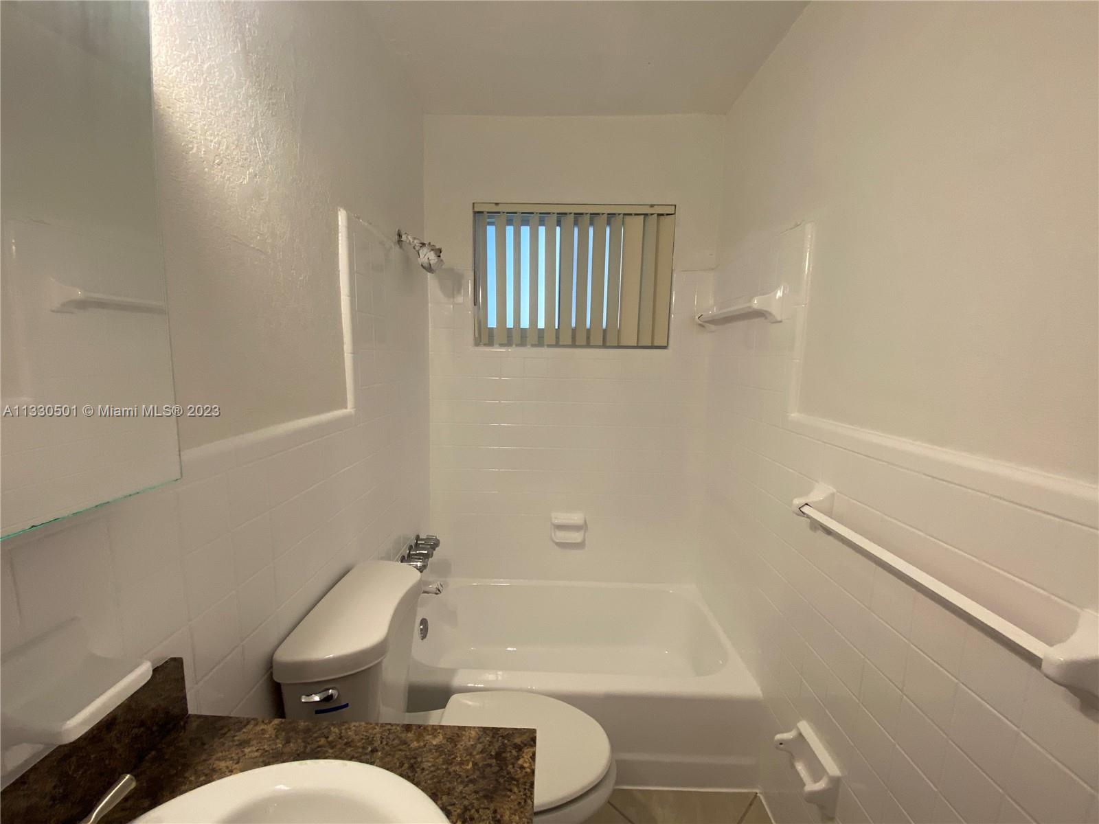 See details / 5436 sq. ft. $ 2023-01-20 0 Photo