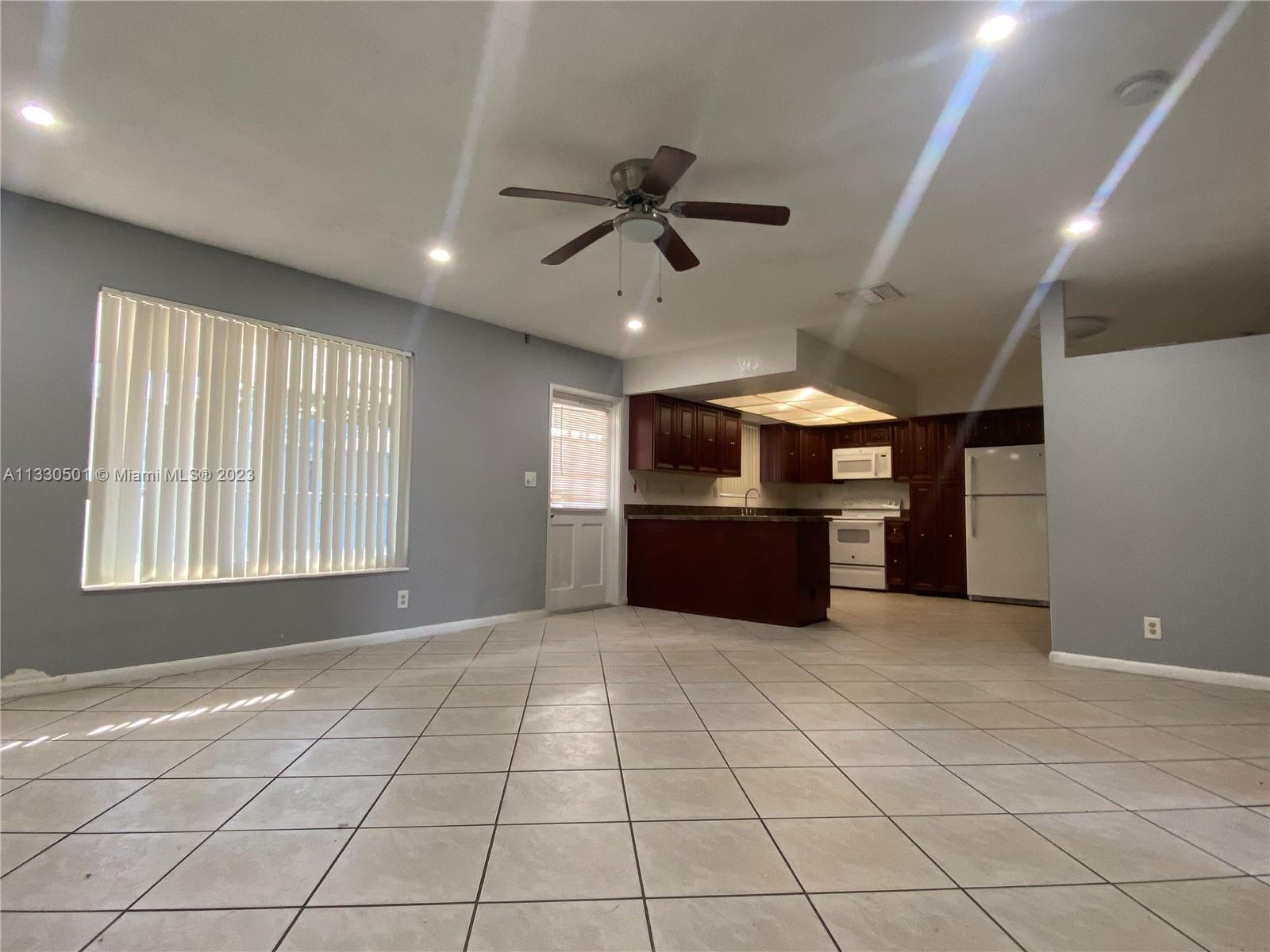 See details / 5436 sq. ft. $ 2023-01-20 0 Photo