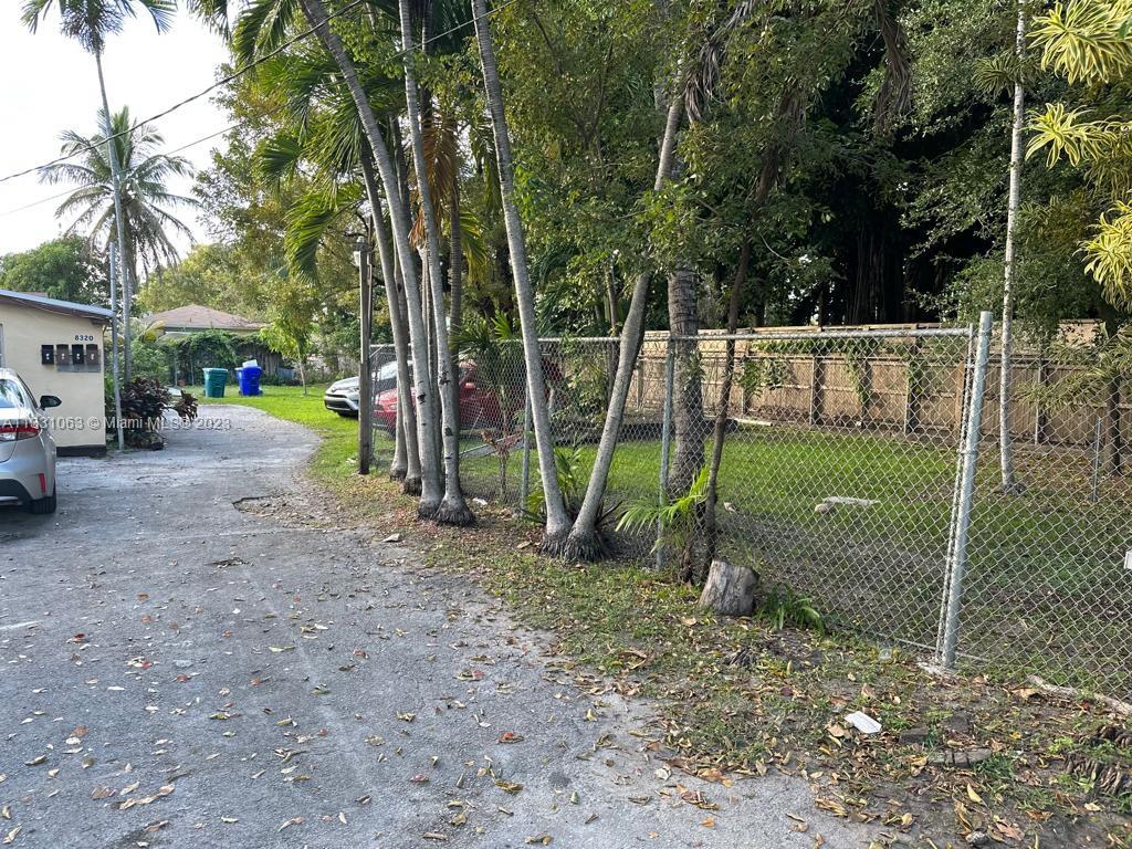 See details / 2325 sq. ft. $ 2023-01-22 0 Photo