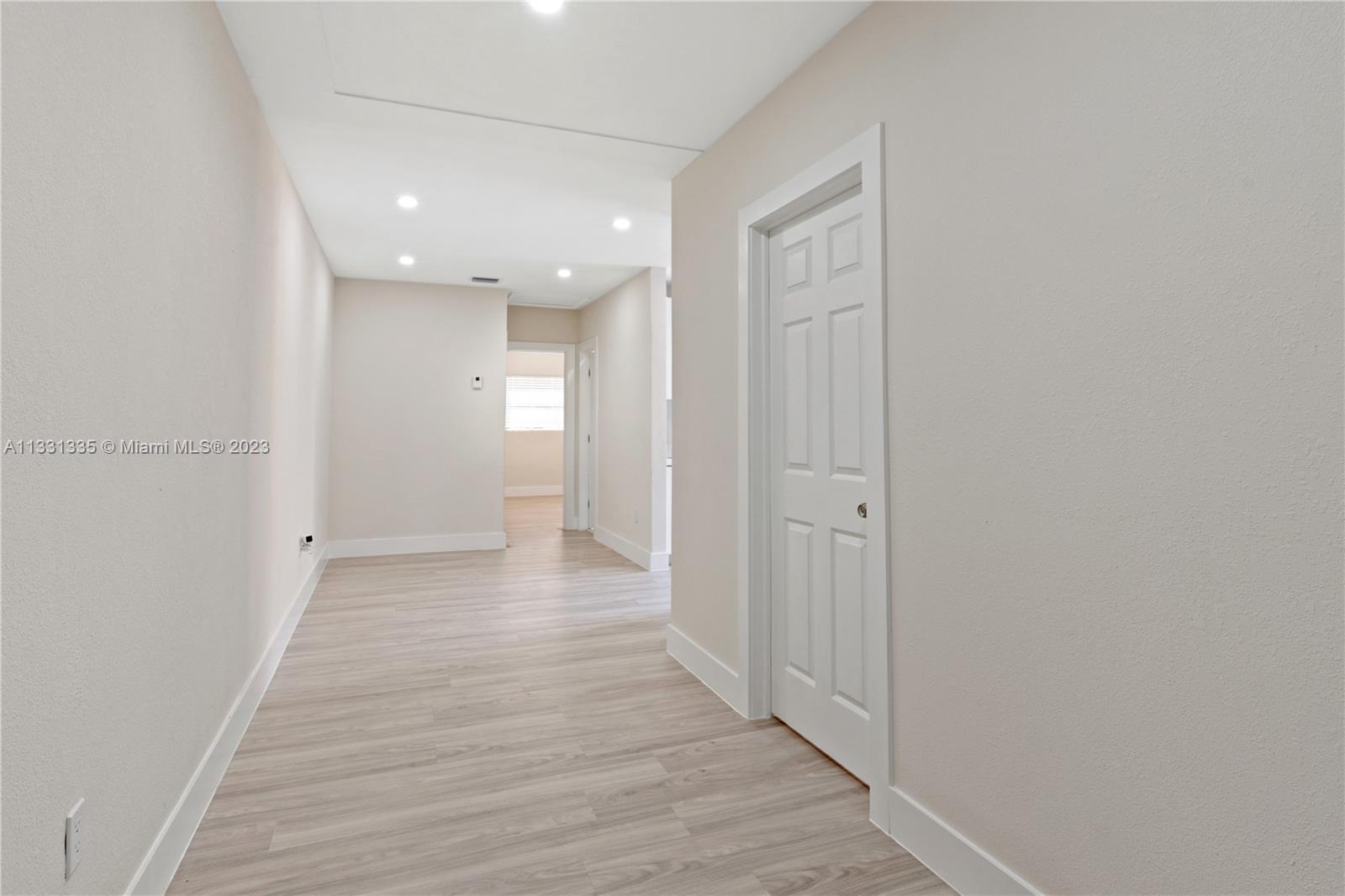 See details / 1428 sq. ft. $ 2023-01-22 0 Photo